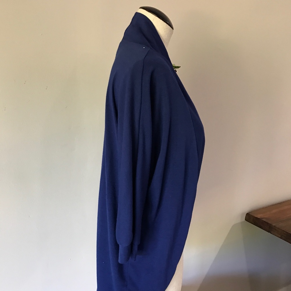 Pretty Cardigan - Picture 4 of 12